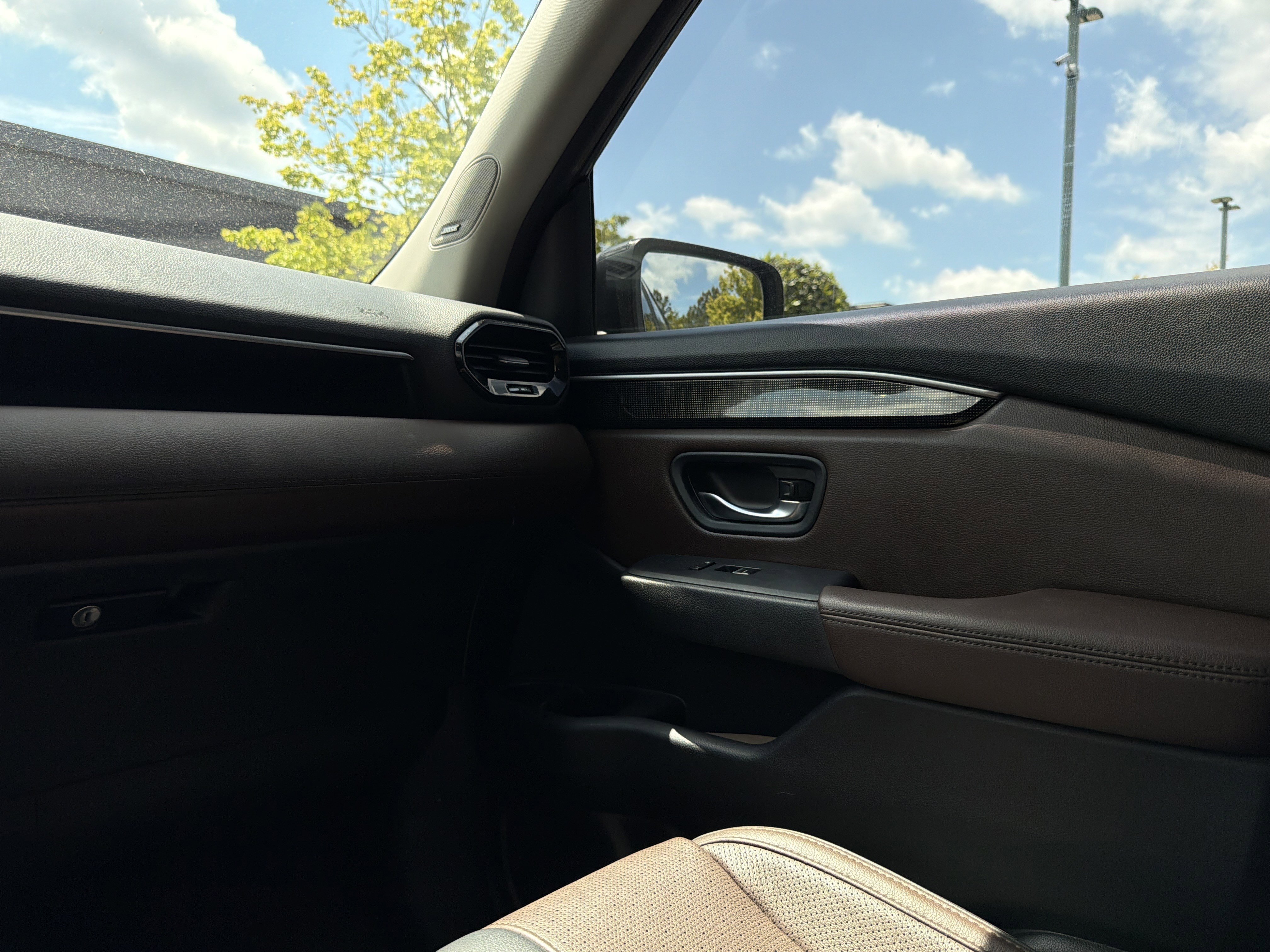 Used 2024 Honda Pilot Elite image 24