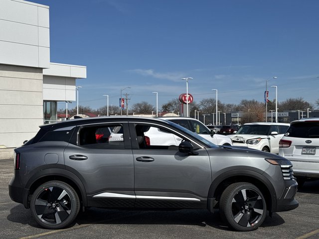 New 2025 Nissan Kicks SR image 6