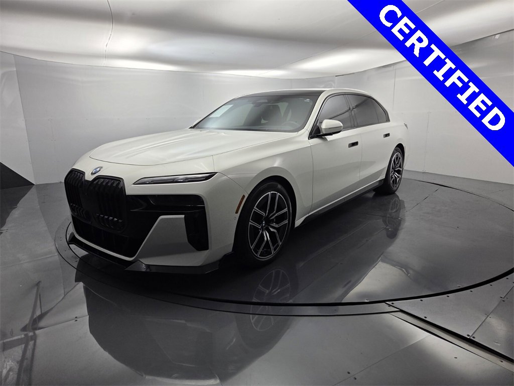 Used 2024 BMW 760i xDrive w/ Executive Package image 4