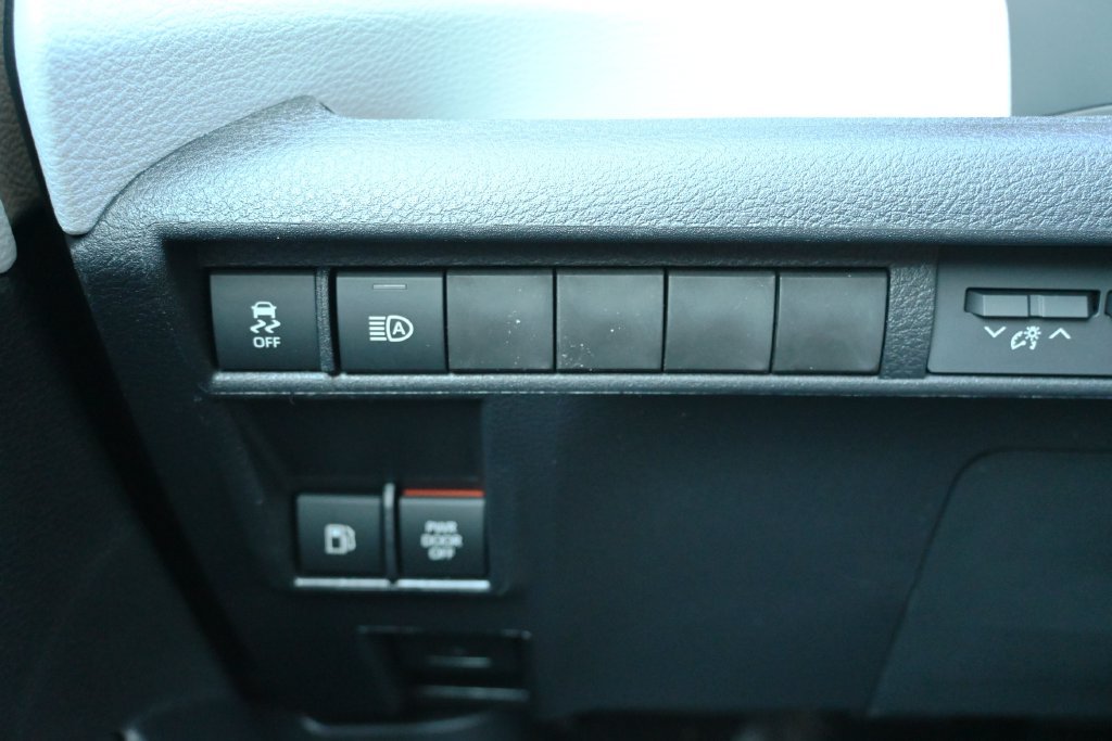 New 2026 Toyota Sienna XSE AWD/4WD image 30