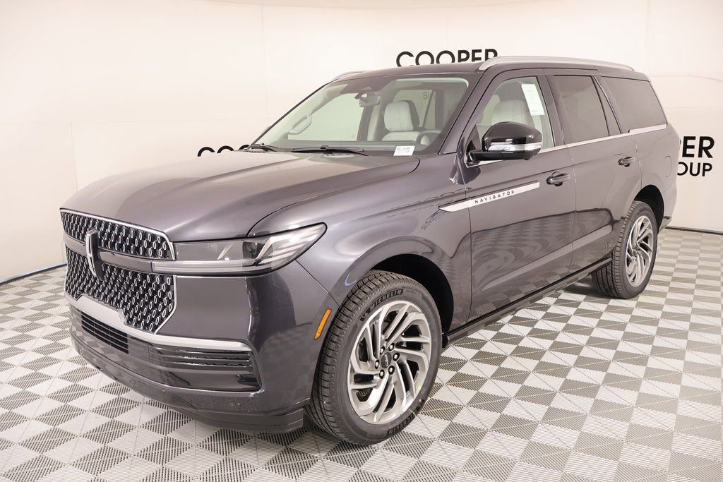New 2025 Lincoln Navigator Reserve image 10