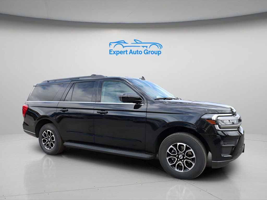 Used 2024 Ford Expedition Max XLT image 1