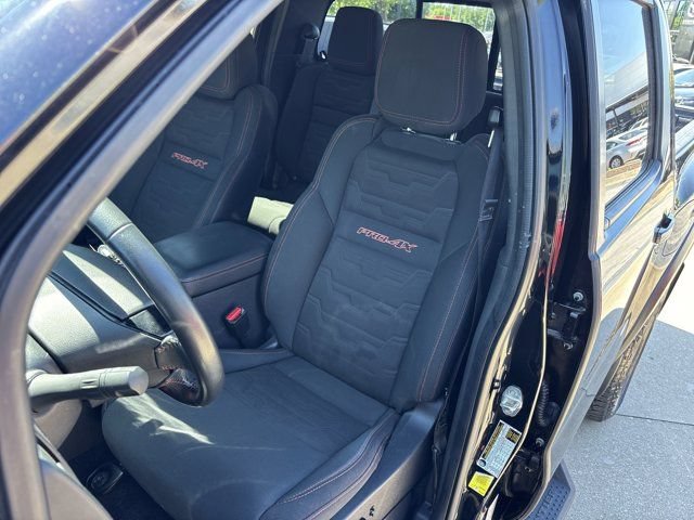 Used 2022 Nissan Frontier PRO-4X w/ Technology Package AWD/4WD image 20