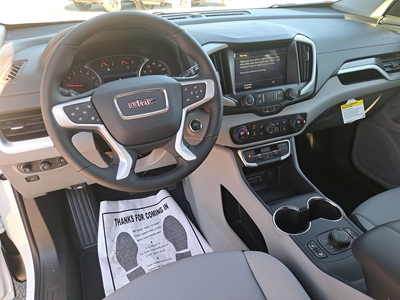 New 2024 GMC Terrain SLT AWD/4WD image 16
