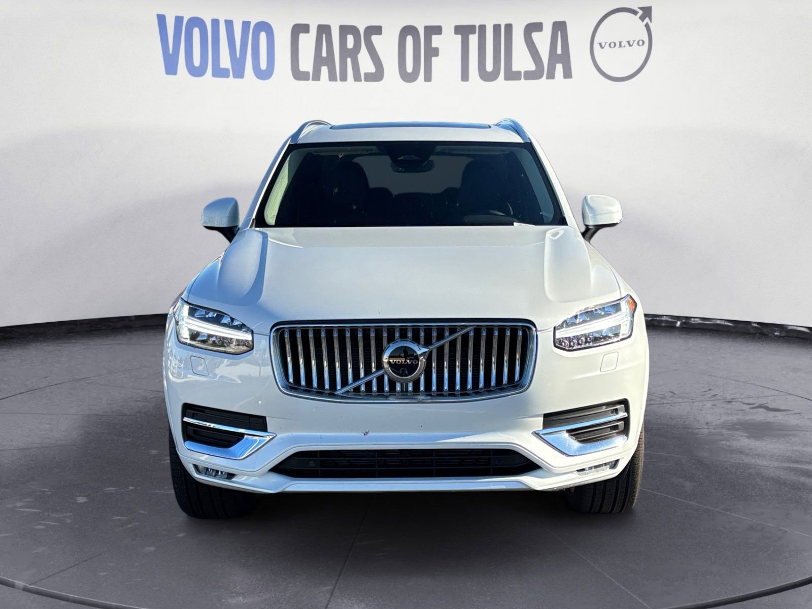 New 2025 Volvo XC90 B6 Plus w/ Protection Package Premier image 8