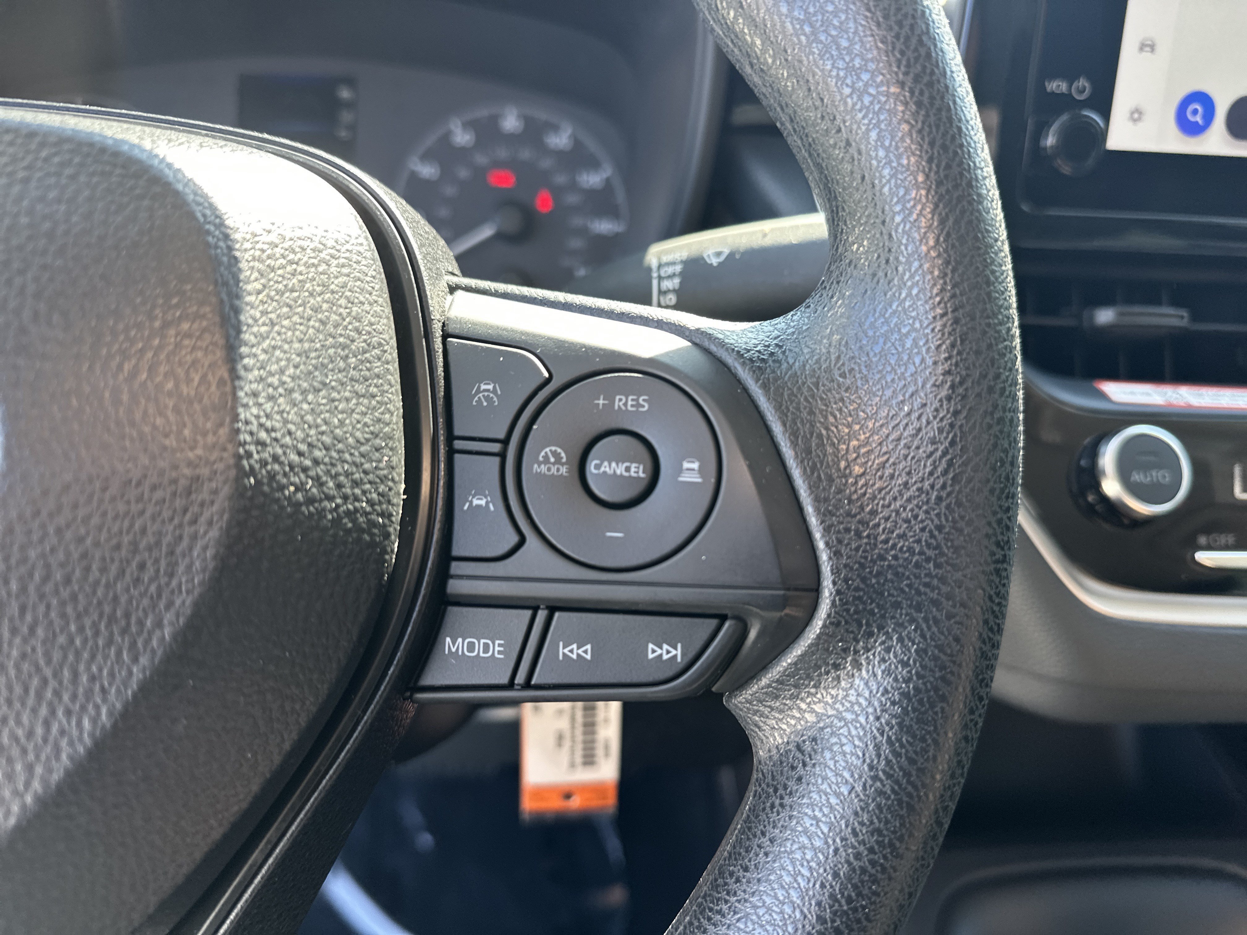 Used 2025 Toyota Corolla LE FWD image 20