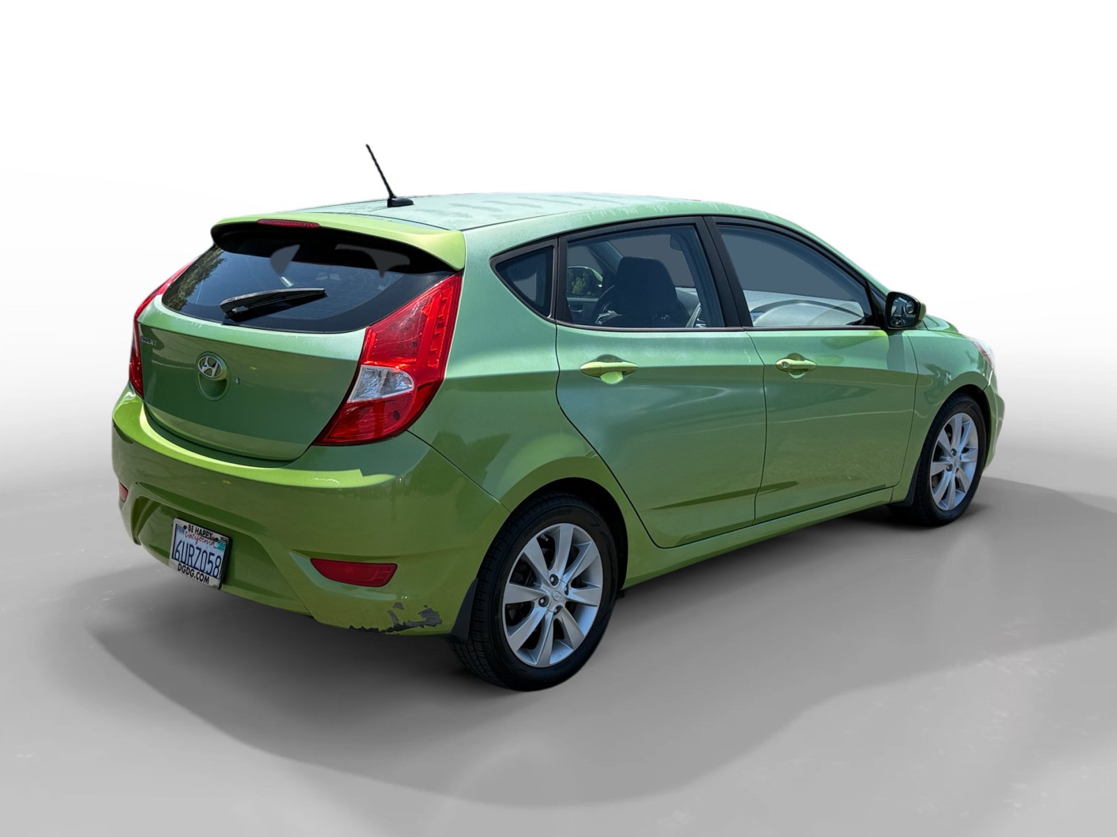 Used 2012 Hyundai Accent SE FWD image 5