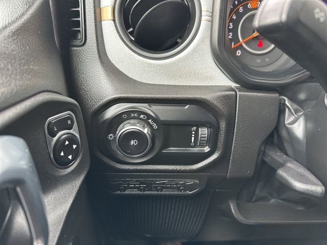Used 2025 Jeep Wrangler Willys image 21