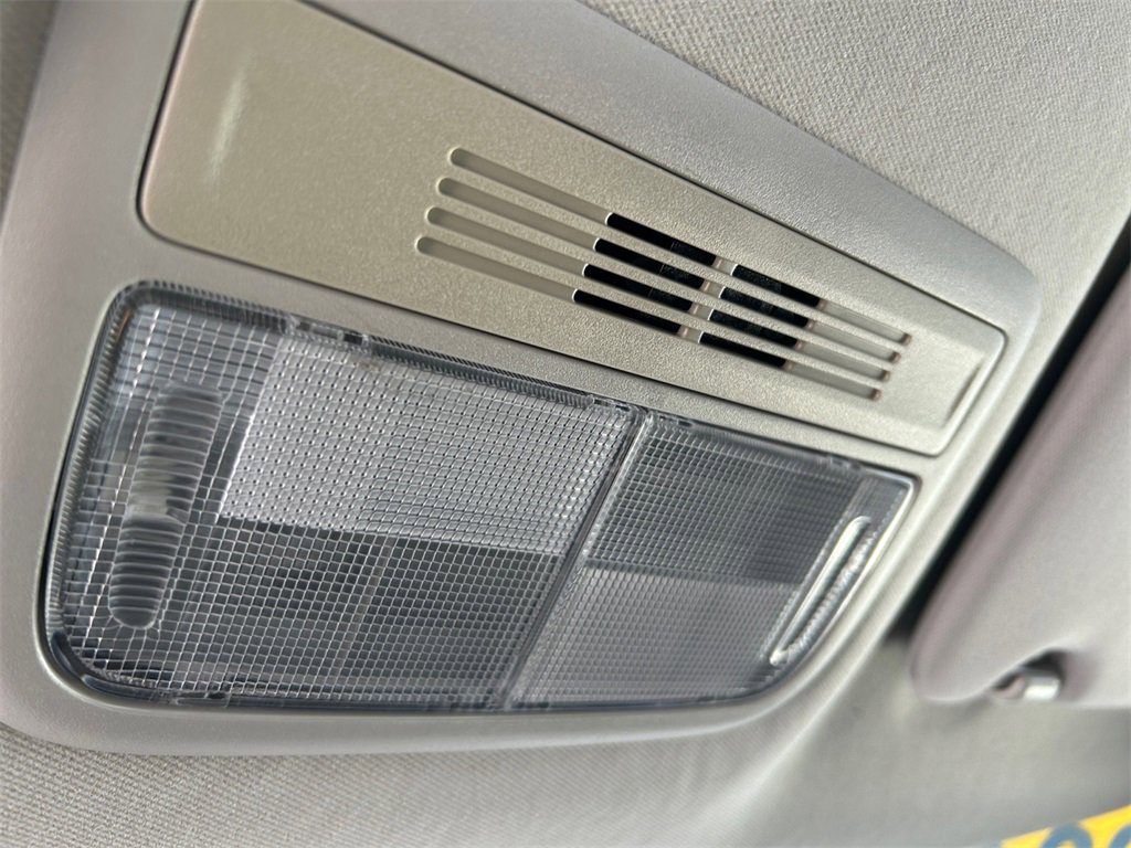 Used 2018 Honda HR-V LX image 23