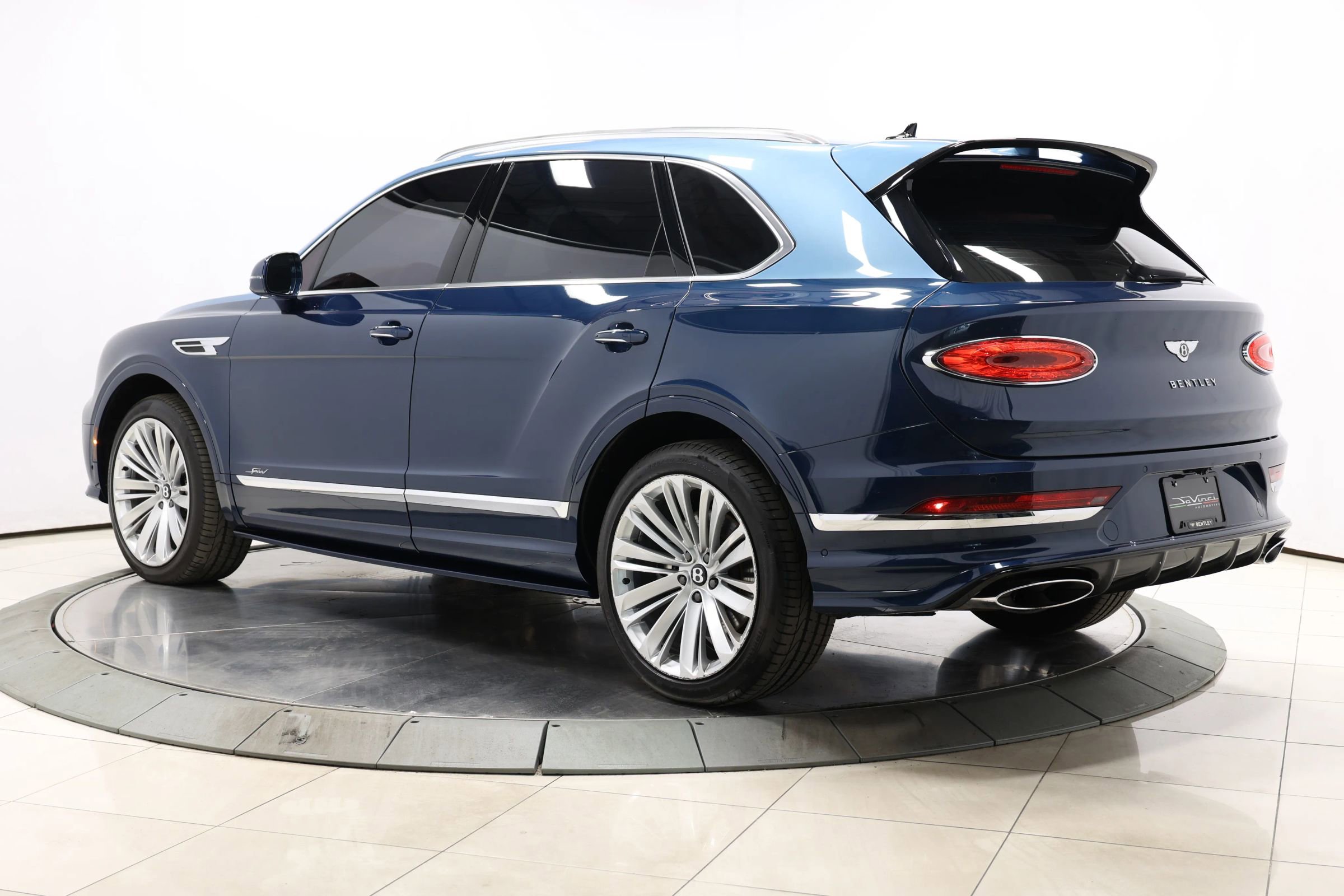 Used 2023 Bentley Bentayga Speed image 77