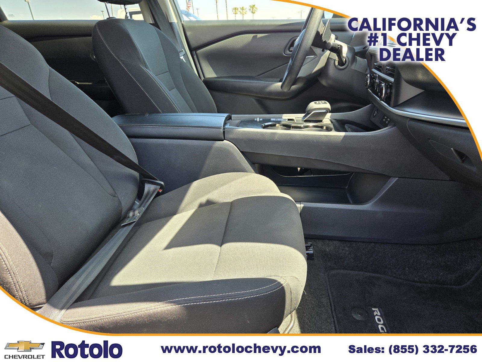Used 2025 Nissan Rogue S image 11