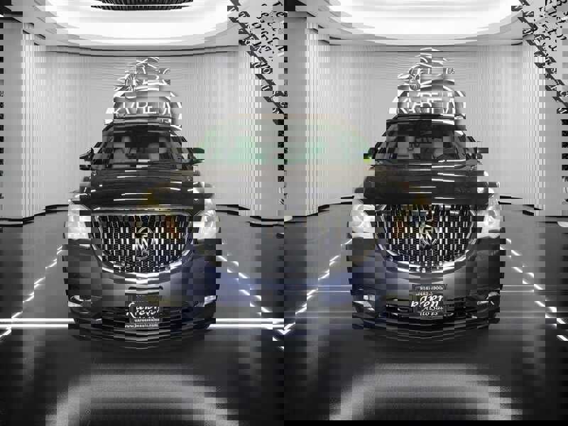 Used 2013 Buick Enclave Leather image 2