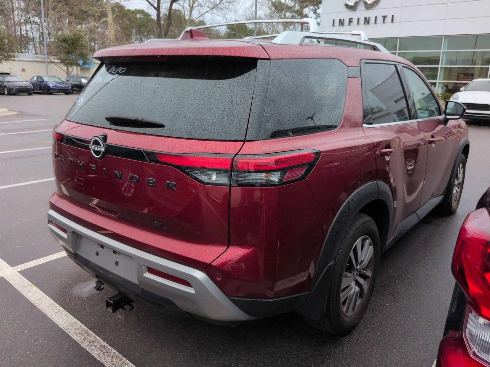 Used 2022 Nissan Pathfinder SL w/ SL Black Package image 8