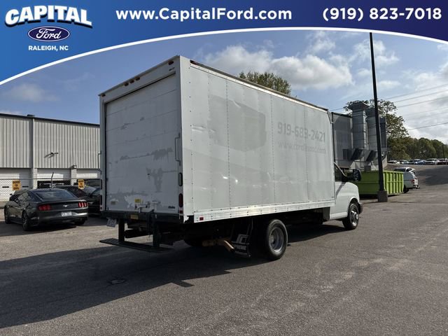 Used 2015 Chevrolet Express 3500 Extended RWD image 8