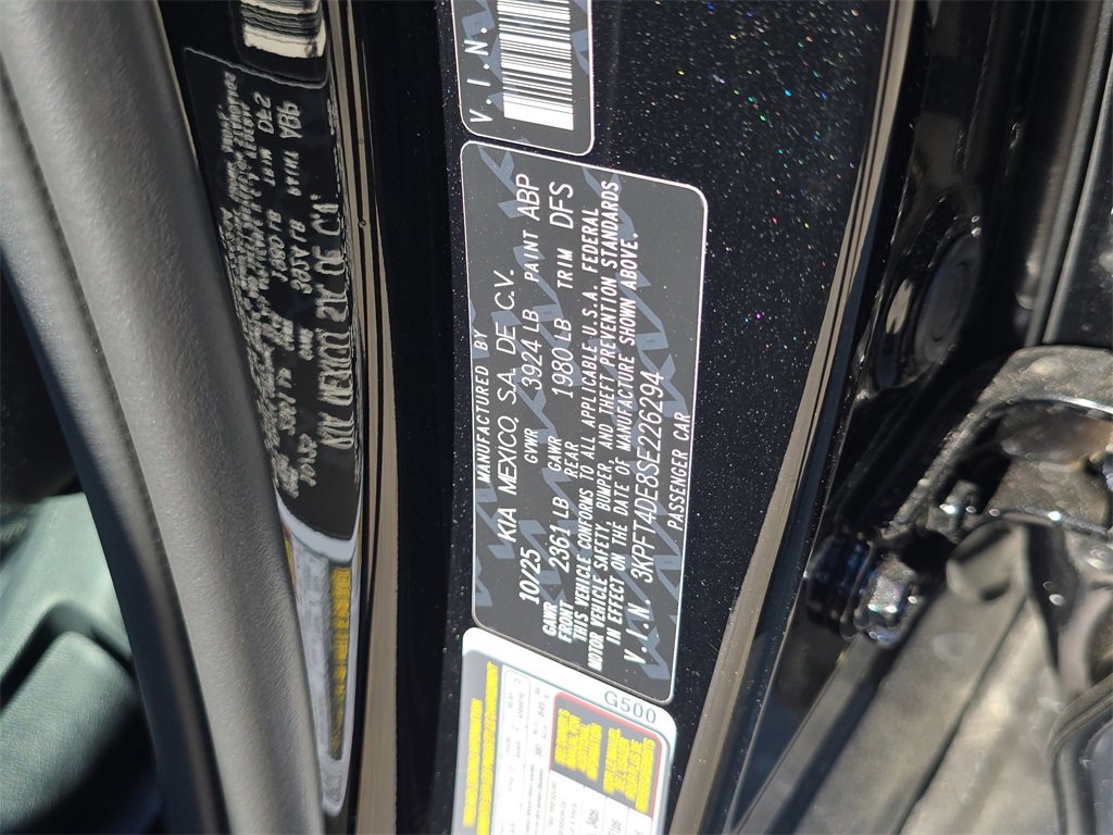 New 2025 Kia K4 LXS image 36