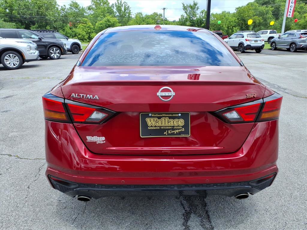 Certified 2024 Nissan Altima 2.5 SR w/ SR Premium Package FWD image 17