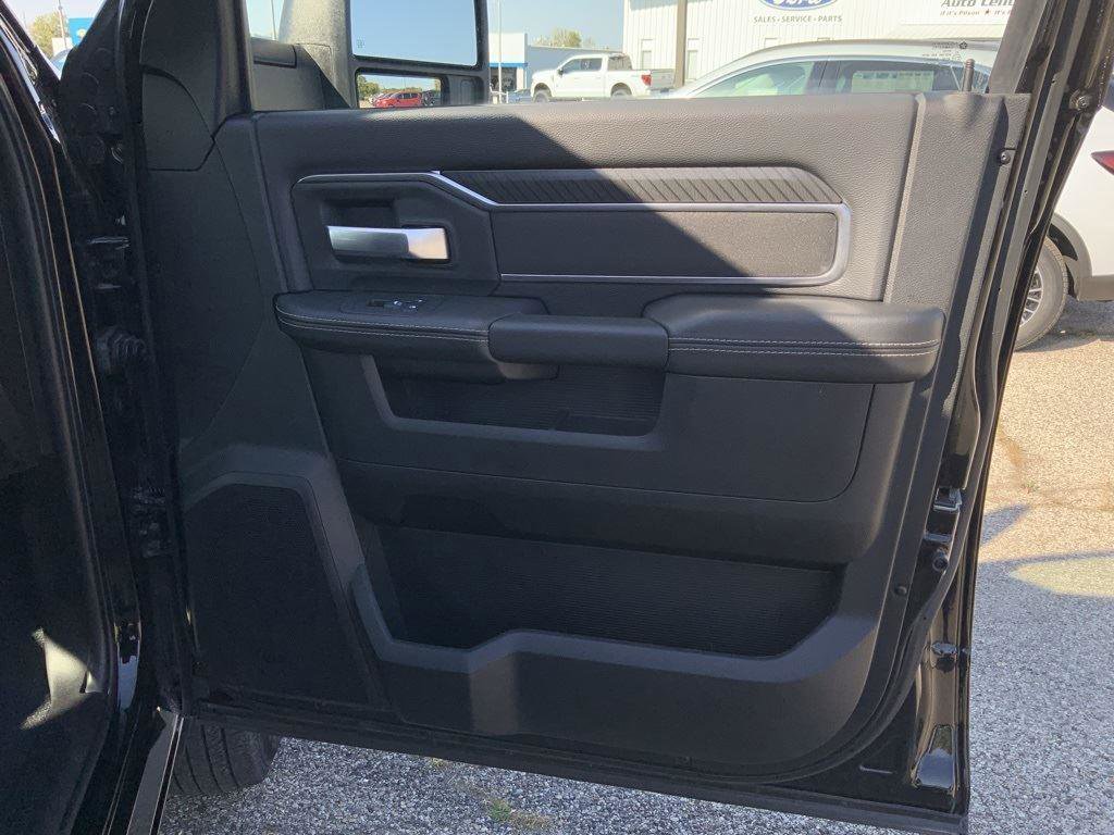 Used 2025 RAM 3500 Big Horn image 67