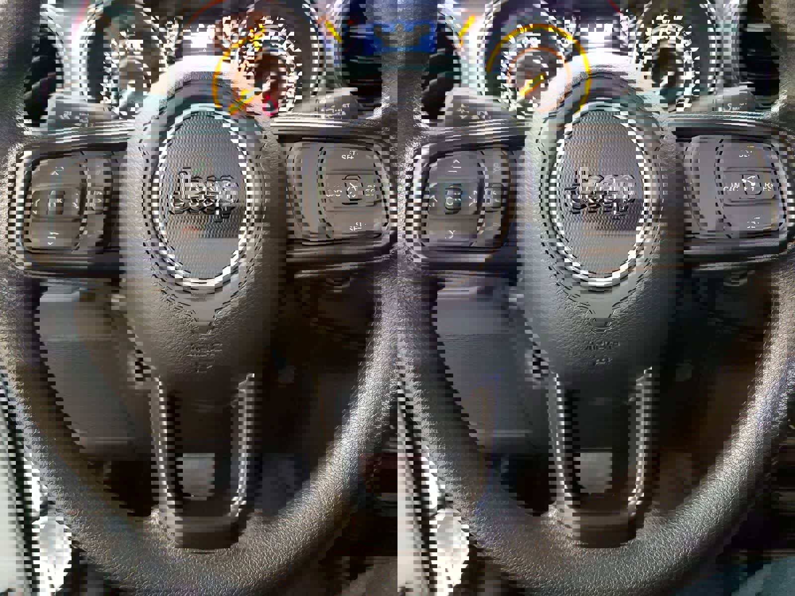 Used 2023 Jeep Gladiator Sport image 10