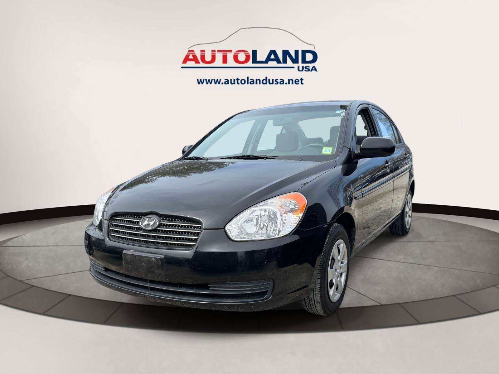 Used 2010 Hyundai Accent GLS image 1