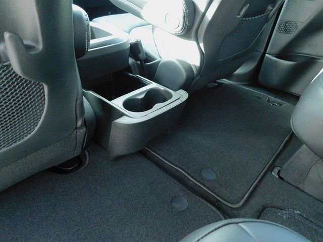 New 2026 Chrysler Pacifica Select image 21