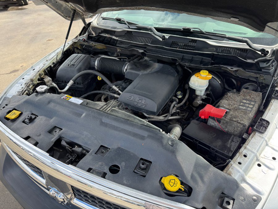 Used 2016 RAM 1500 ST w/ SXT Appearance Group image 21