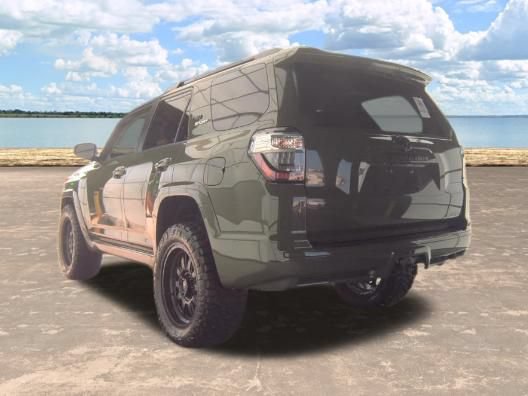 Used 2022 Toyota 4Runner TRD Sport AWD/4WD image 2