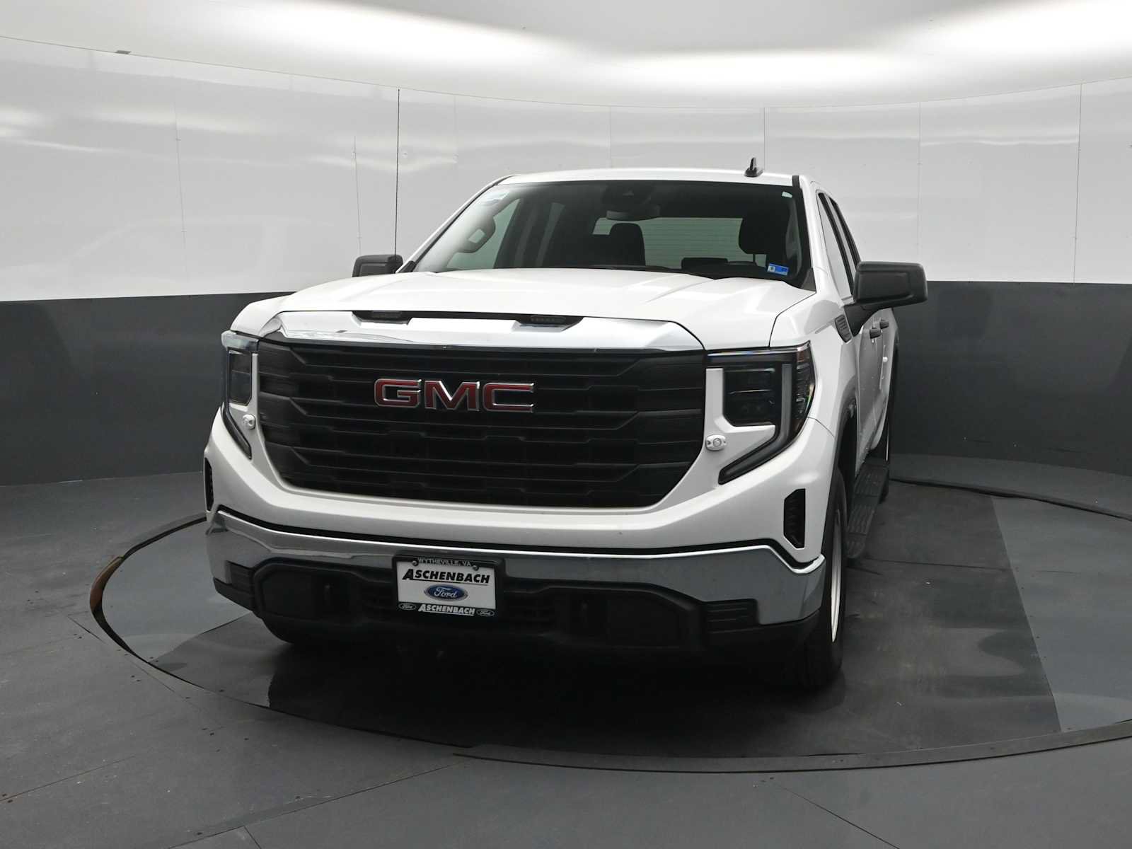Used 2024 GMC Sierra 1500 Pro w/ Pro Value Package AWD/4WD image 5