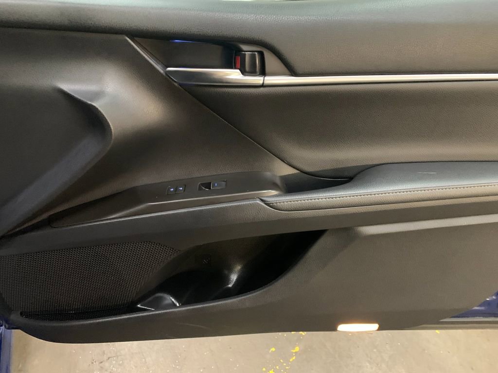 Used 2023 Toyota Camry XSE w/ Cold Weather Package image 19