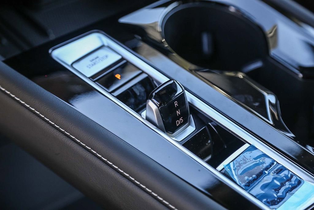 New 2026 Volkswagen Atlas Cross Sport SEL R-Line image 25