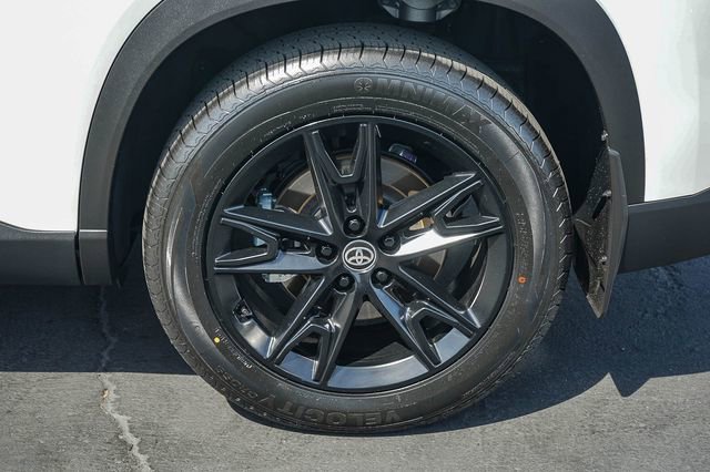 Used 2024 Toyota Grand Highlander Limited image 12