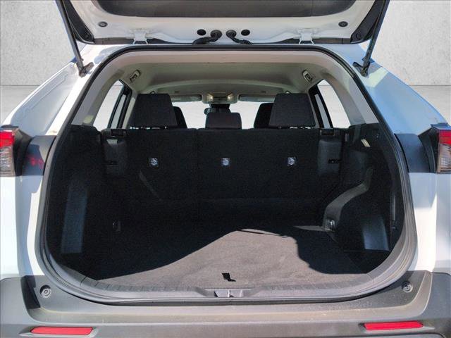 Used 2025 Toyota RAV4 LE AWD/4WD image 6