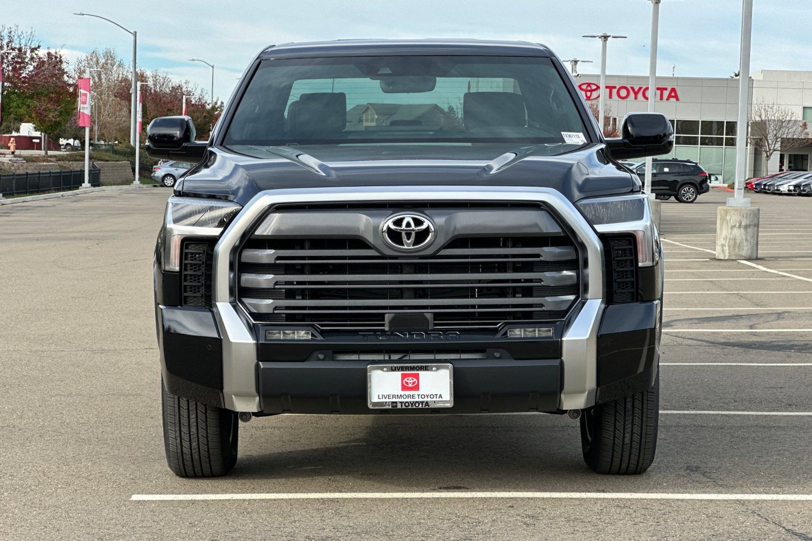 New 2026 Toyota Tundra Limited AWD/4WD image 8