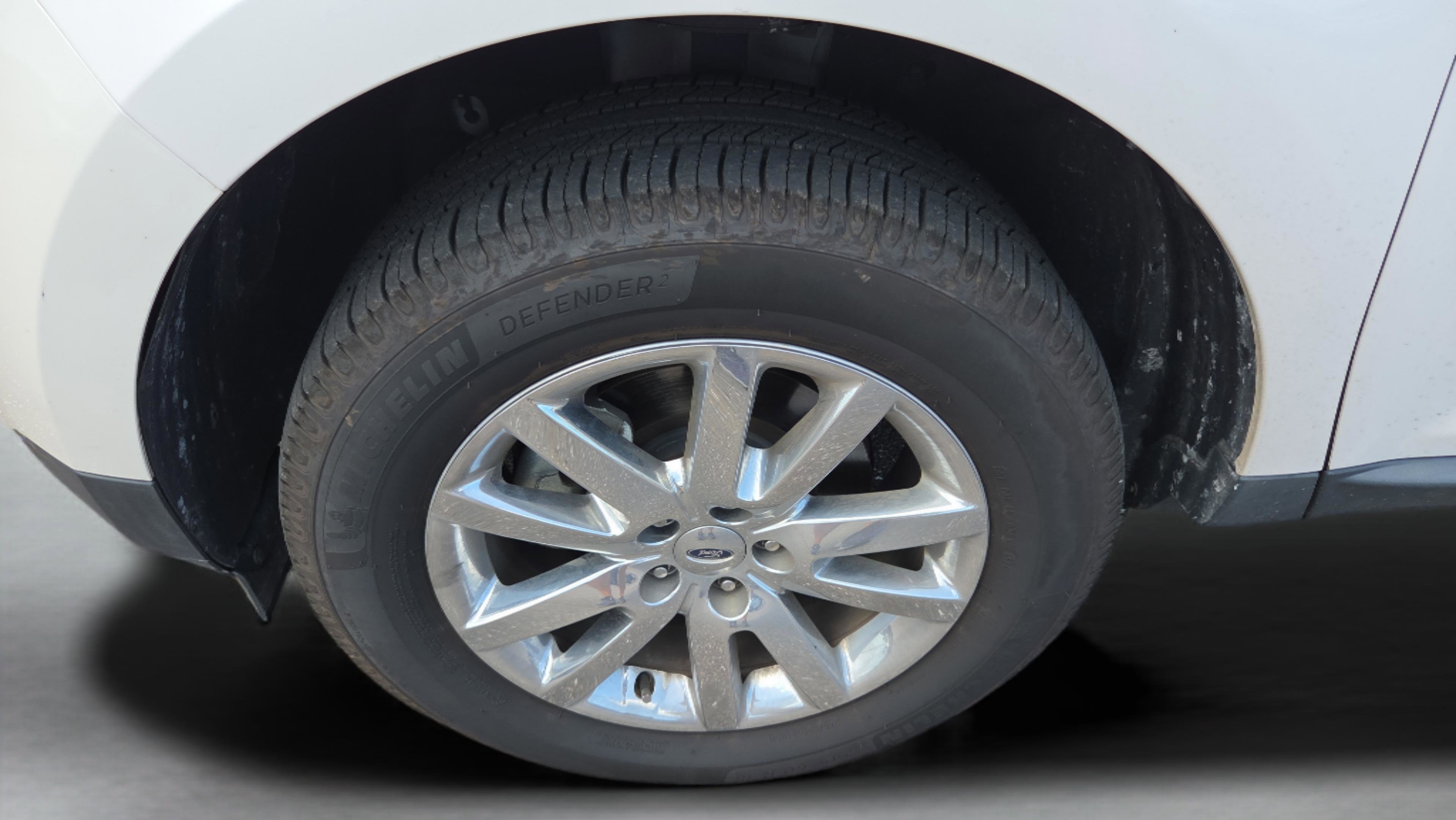 Used 2013 Ford Edge Limited FWD image 29