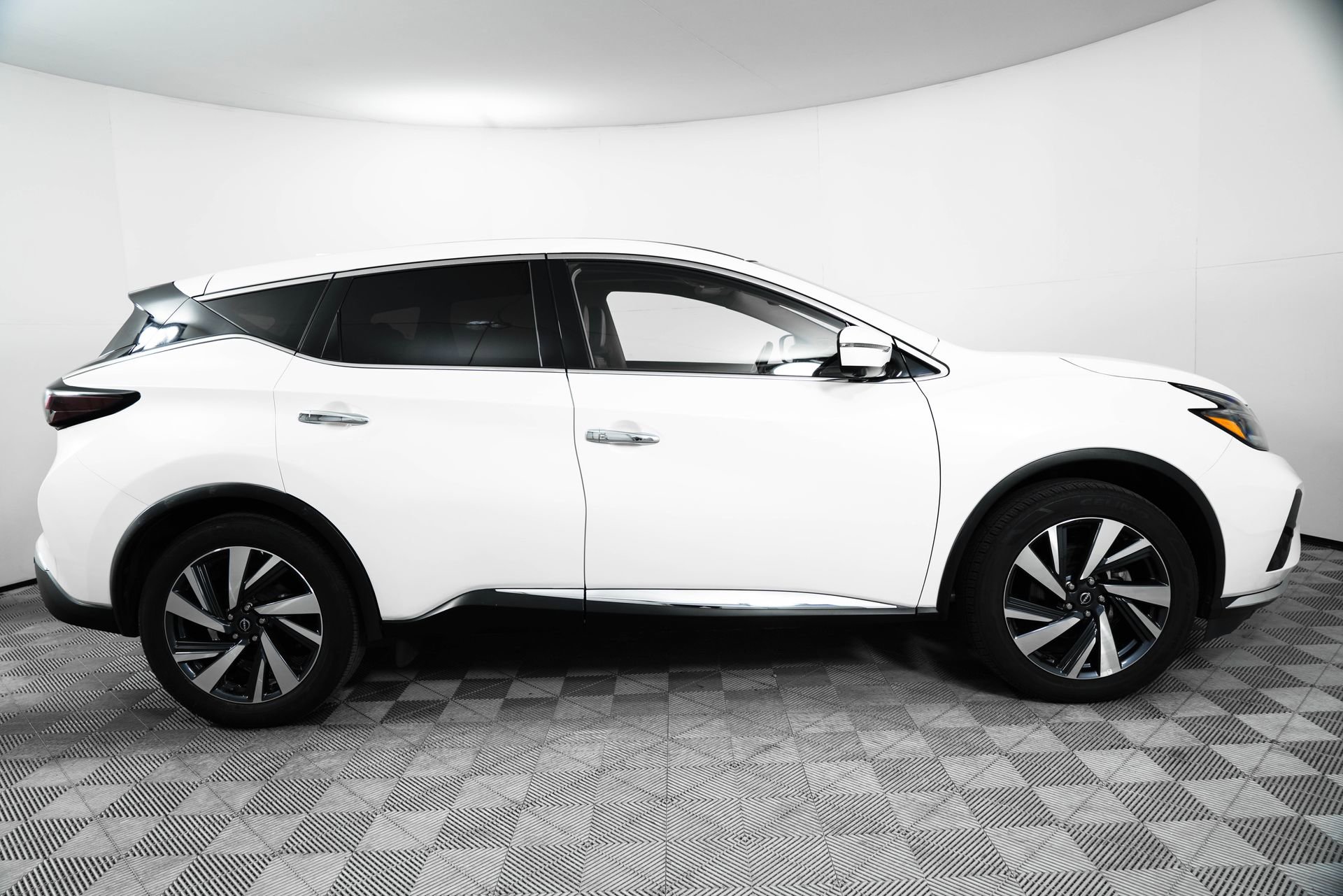 Used 2023 Nissan Murano SL w/ SL Moonroof Package image 8