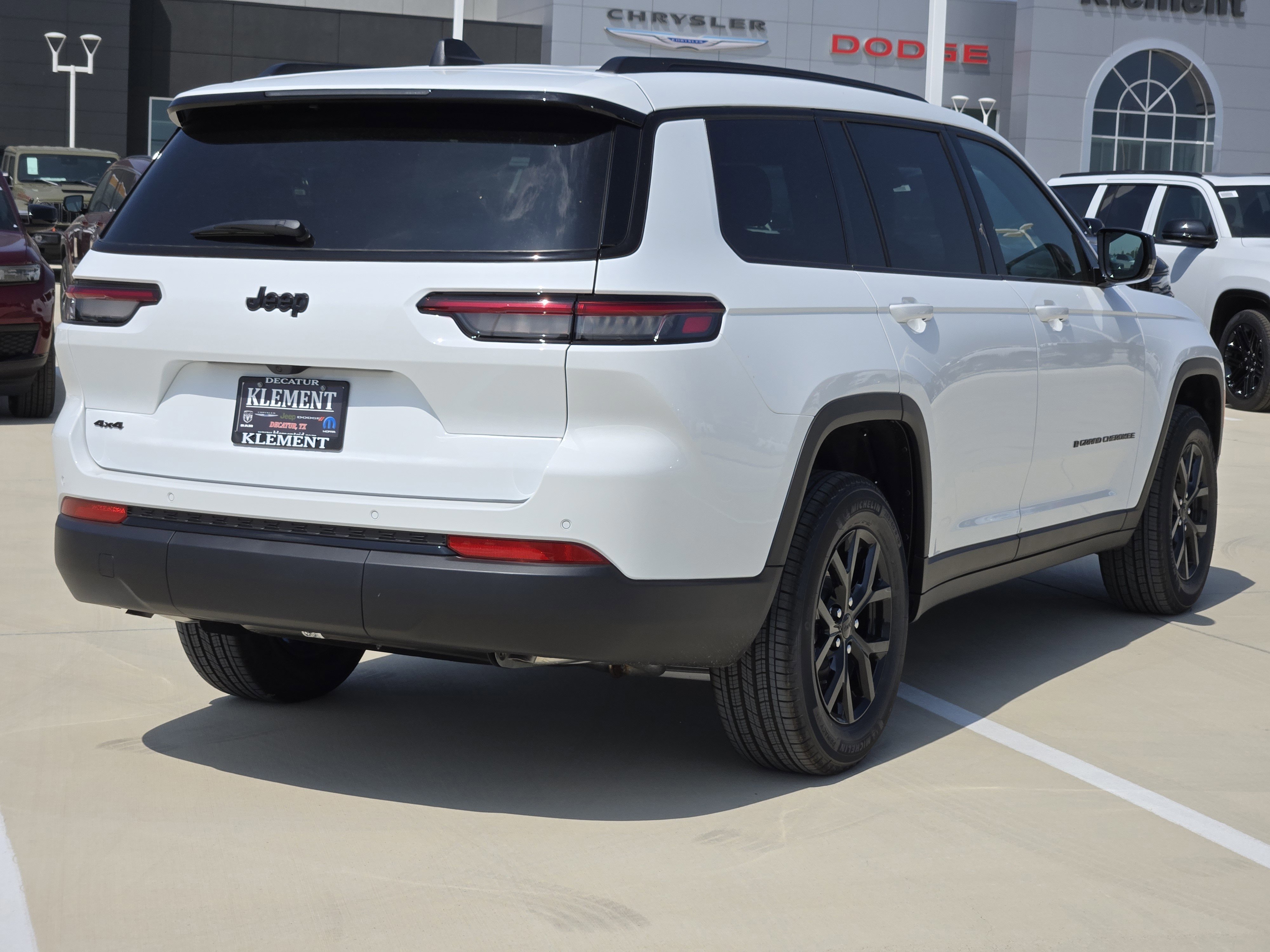 New 2025 Jeep Grand Cherokee L Altitude image 4