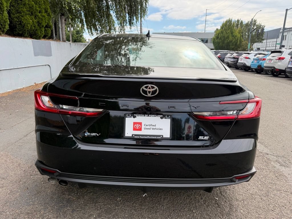 Used 2025 Toyota Camry SE FWD image 6