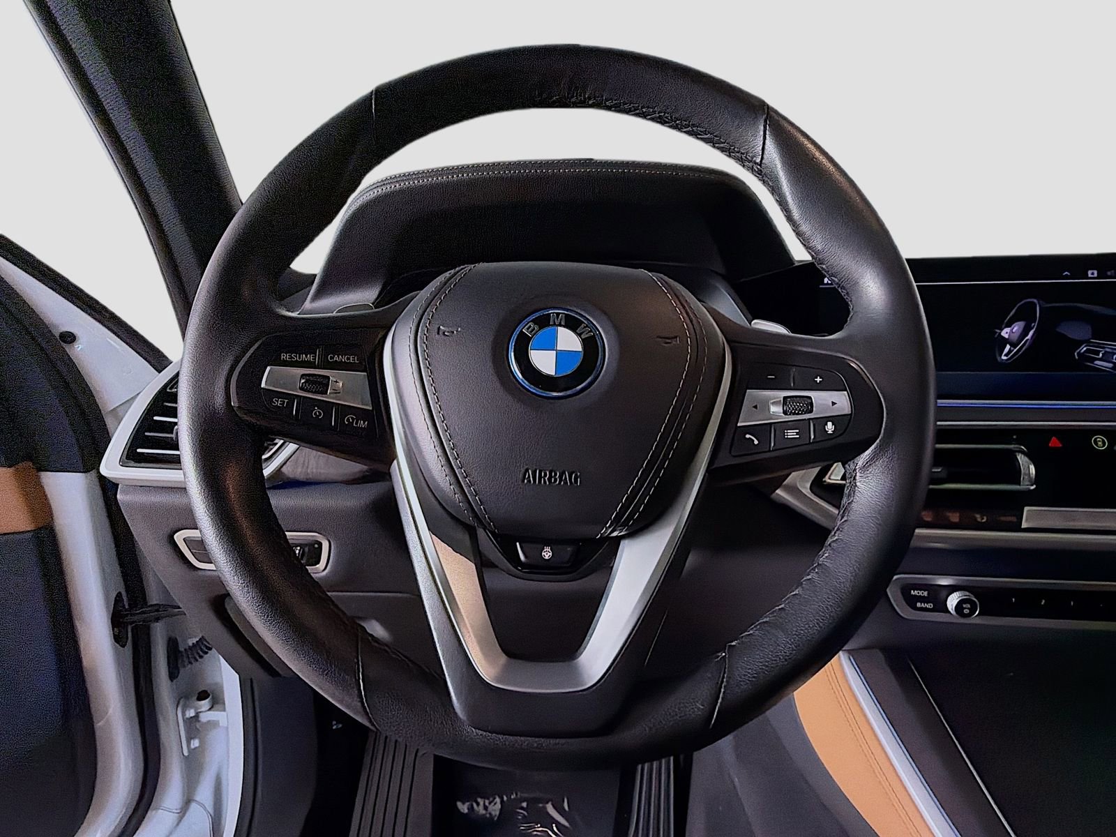 Certified 2023 BMW X5 xDrive45e w/ Climate Comfort Package AWD/4WD image 11