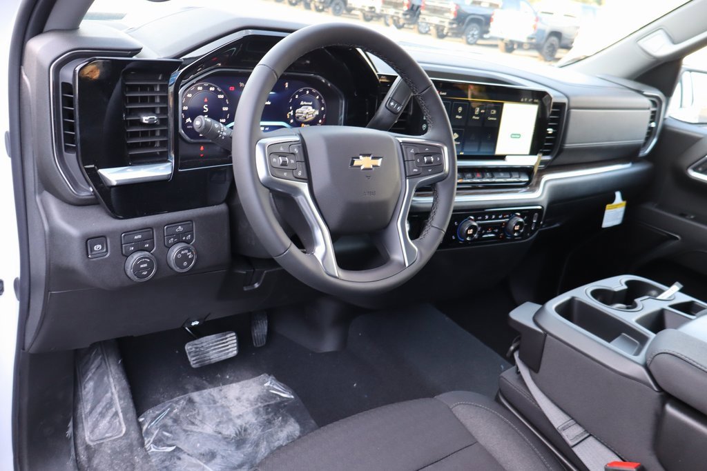New 2026 Chevrolet Silverado 1500 LT w/ Convenience Package II image 4