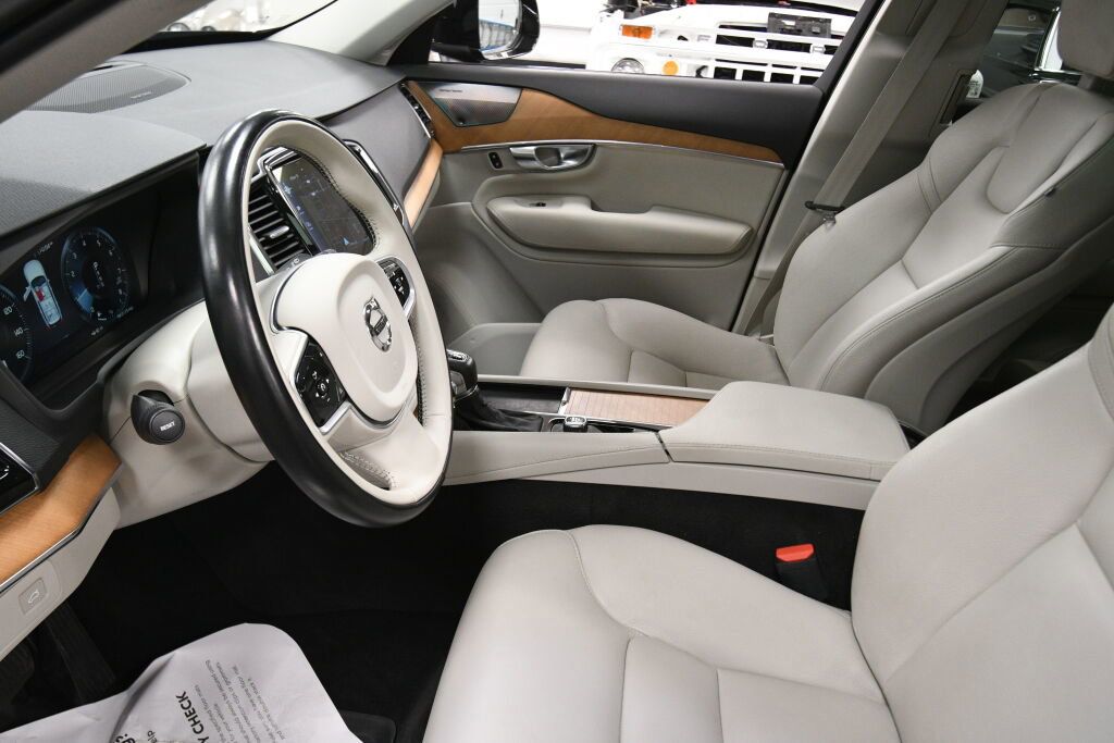 Used 2022 Volvo XC90 T6 Momentum w/ Advanced Package AWD/4WD image 22