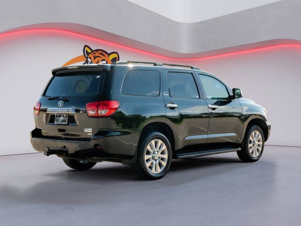 Used 2010 Toyota Sequoia Platinum AWD/4WD image 5