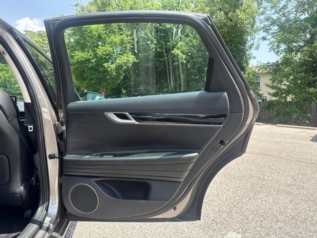 Used 2021 Genesis G80 2.5T AWD/4WD image 30