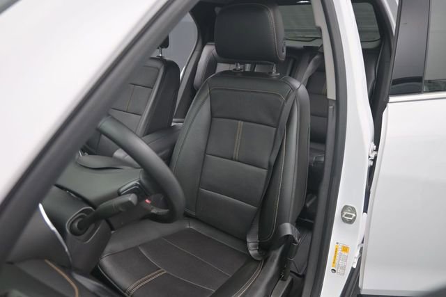 Used 2023 Chevrolet Equinox Premier AWD/4WD image 11