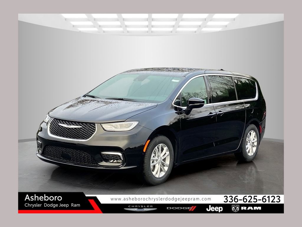New 2026 Chrysler Pacifica Select FWD image 1