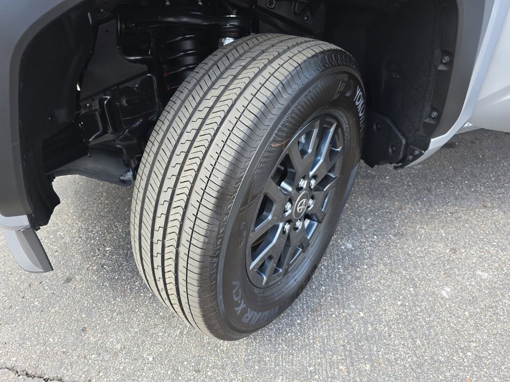 Used 2025 Toyota 4Runner SR5 image 31