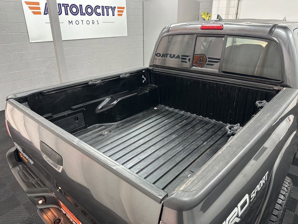 Used 2015 Toyota Tacoma 4x4 Double Cab w/ TRD Sport Package image 11