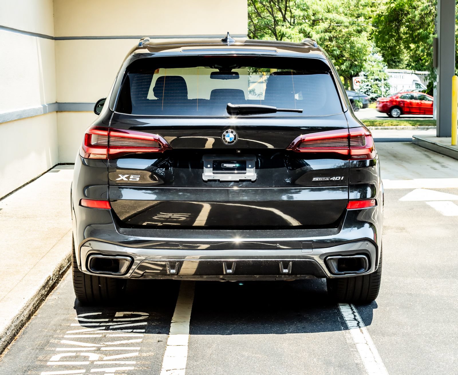 Used 2022 BMW X5 sDrive40i w/ M Sport Package RWD image 6