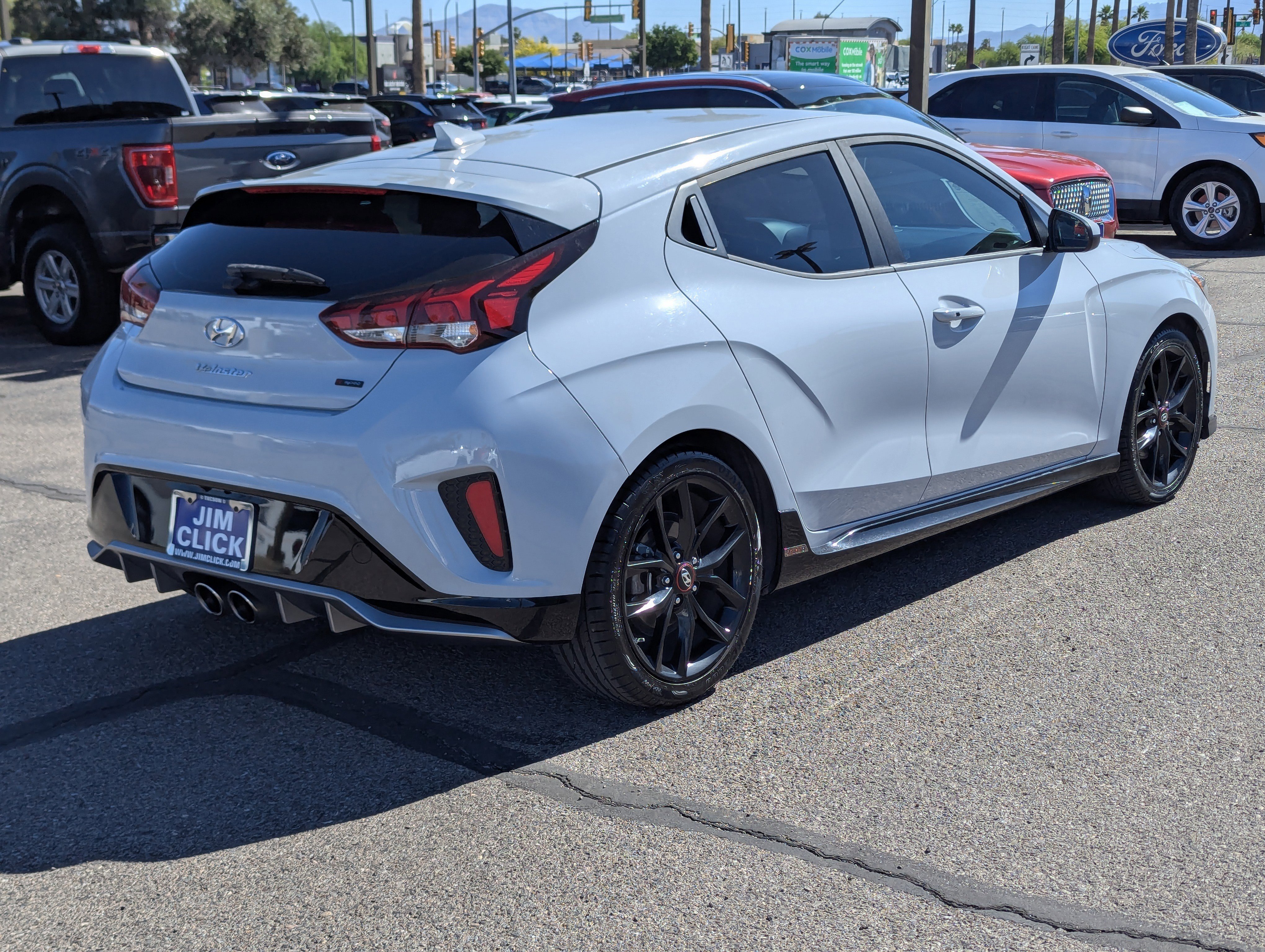 Used 2020 Hyundai Veloster Turbo R-Spec image 2