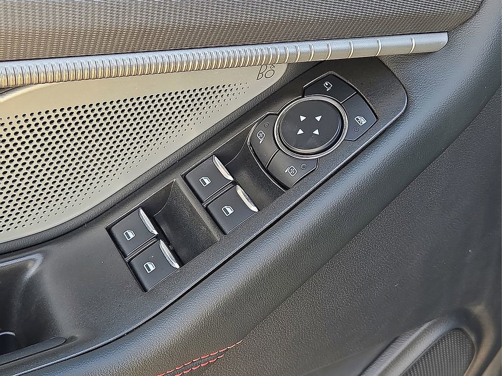 Used 2025 Ford Explorer ST image 23