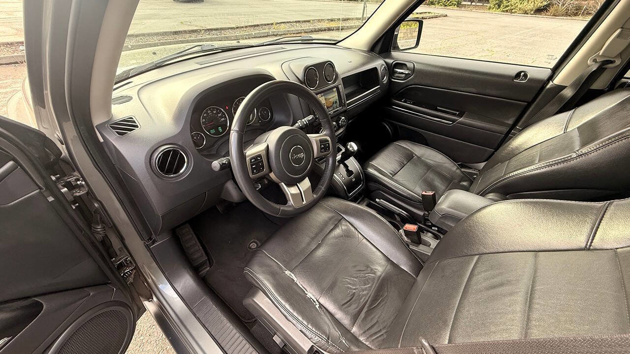 Used 2012 Jeep Patriot Limited w/ Sun/Sound Group AWD/4WD image 24