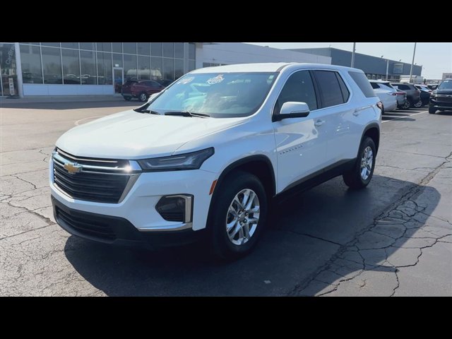 Certified 2023 Chevrolet Traverse LS w/ Safety Package FWD image 4
